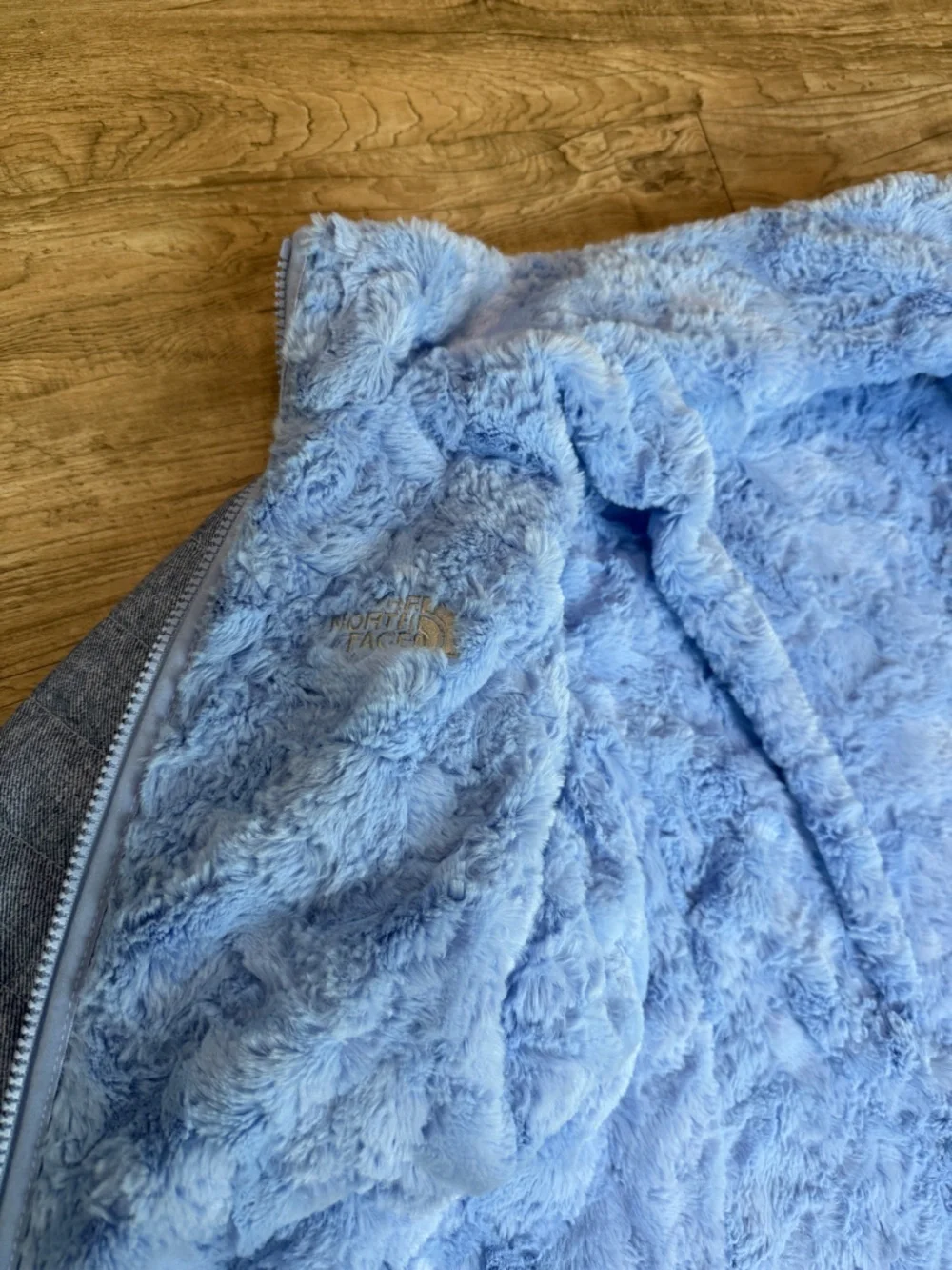 The North Face Mossbud Swirl Reversible Jacket Blue Girls L 14/16